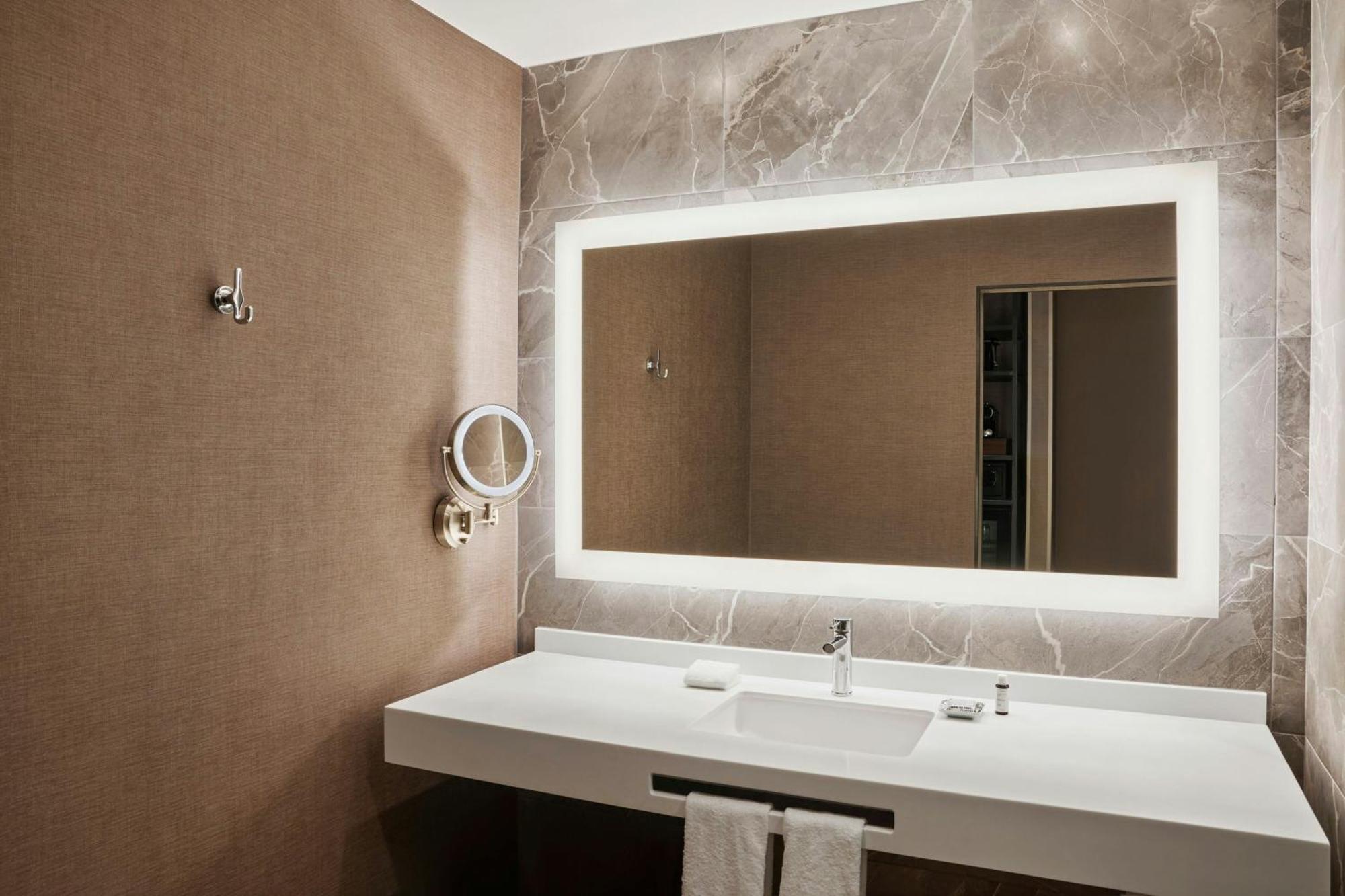 Ac Hotel By Marriott ซัลติโญ ภายนอก รูปภาพ