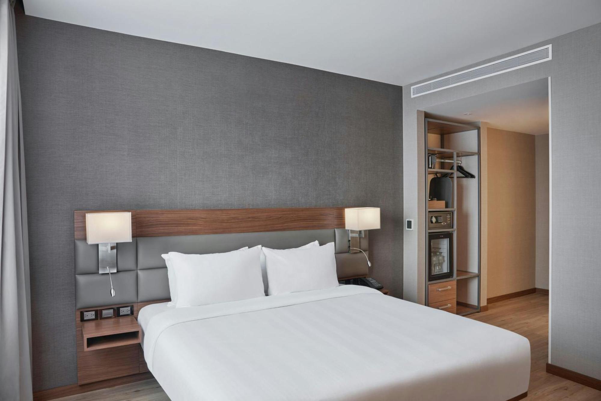 Ac Hotel By Marriott ซัลติโญ ภายนอก รูปภาพ